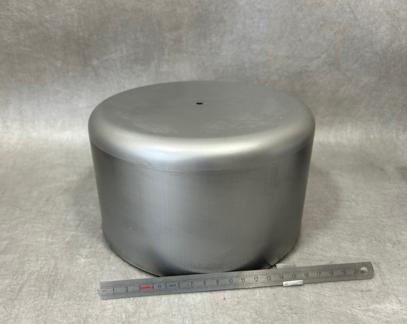 Fond plat embouti en inox 1 mm produit en petite série par METOLEX à Lyon