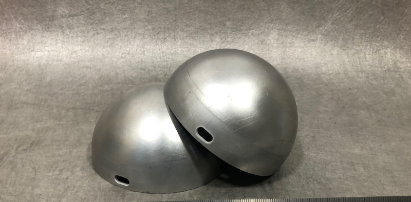 demi sphères embouties en aluminium avec découpes latérales